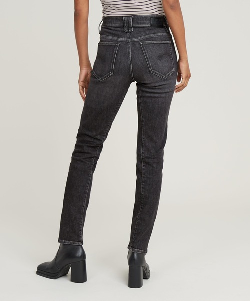 G-STAR(ジースター)の「ACE 2.0 BIKER SLIM STRAIGHT JEANS/バイカーデザインデニムパンツ/スリムストレートジーンズ/L28(デニムパンツ・レディース・ブラック系その他・27inch/26inch/25inch/24inch)」の2枚目の写真