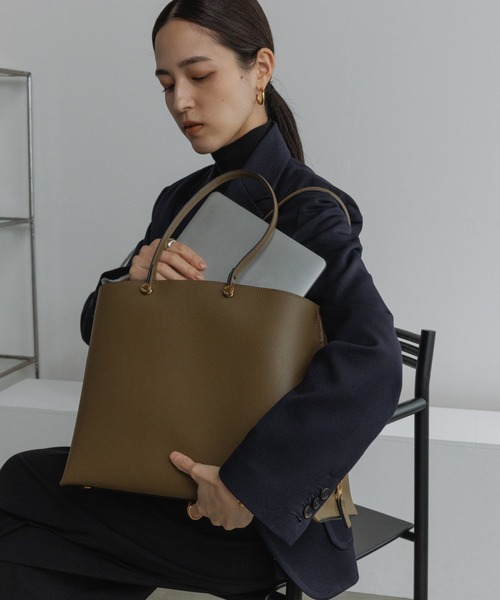E'POR】Y BAG Medium+【WEB限定/一部店舗限定】【通勤】【A4/PC対応