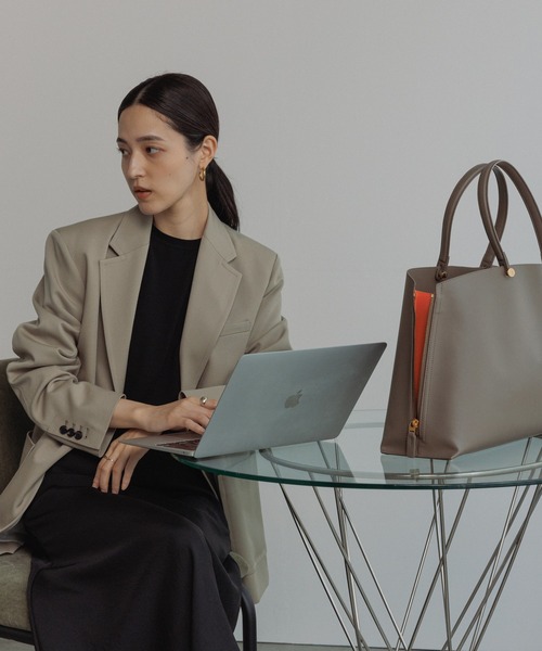 E'POR】Y BAG Medium+【WEB限定/一部店舗限定】【通勤】【A4/PC対応