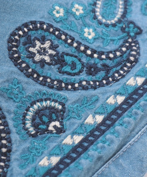 チチカカ(チチカカ)の「Rico ライトデニムペイズリー刺繍スカート(デニムスカート・レディース・ブルー/インディゴブルー・FREE)」の22枚目の写真