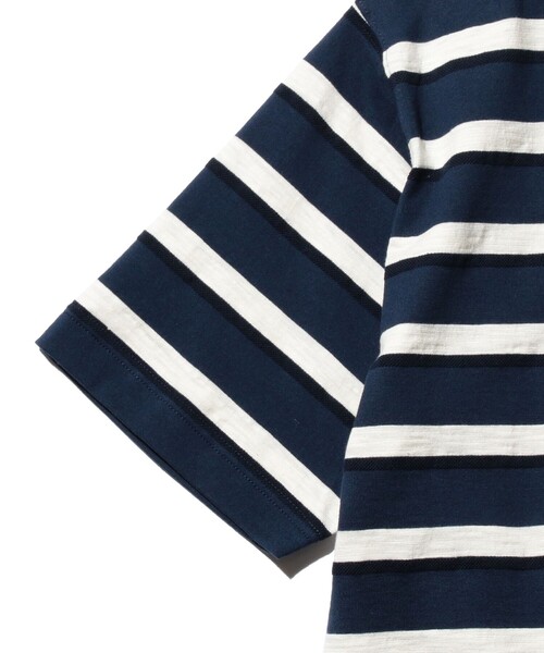 BEAMS PLUS（ビームスプラス）の「ストライプ ポケット Tシャツ（Tシャツ/カットソー・メンズ・ホワイト/オレンジ/ネイビー・SMALL/X-LARGE/MEDIUM/LARGE）」の21枚目の写真
