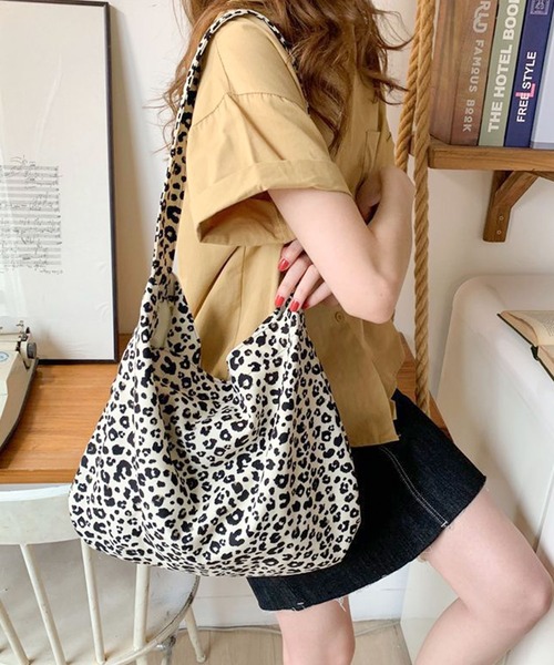 SHEPP(シープ)の「レオパード ヒョウ柄 キャンパストート ショルダーバッグ(トートバッグ・レディース・ブラウン/ベージュ・F)」の7枚目の写真