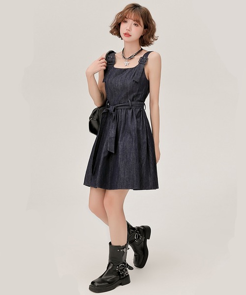 c.u.l(シーユーエル)の「ウエストリボン付き デニムサロペットミニスカートGH25s011 【Girlyhalo】(ワンピース・レディース・ブルー・M/L/S)」の2枚目の写真