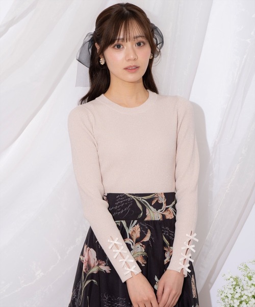 WILLSELECTION(ウィルセレクション)の「袖リボンボトルネックニット(ニット/セーター・レディース・オフホワイト/オレンジ/ピンク/ブラック・FREE)」の4枚目の写真