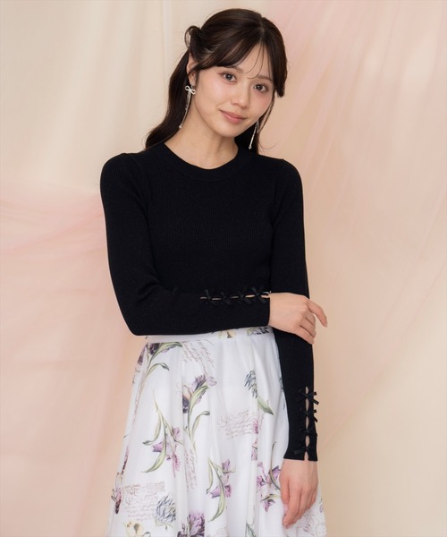 WILLSELECTION(ウィルセレクション)の「袖リボンボトルネックニット(ニット/セーター・レディース・オフホワイト/オレンジ/ピンク/ブラック・FREE)」の3枚目の写真