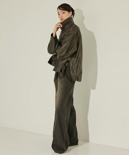 STUDIOUS(ステュディオス)の「【STUDIOUS/ステュディオス】Faux Leather Stand Collar Blouson/フェイクレザースタンドカラーブルゾン(ブルゾン・レディース・ブラウン/ブラック・FREE)」の17枚目の写真