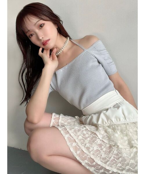 RESEXXY（リゼクシー）の「パールチョーカーニットトップス（ニット/セーター・レディース・ピンク/ブルー/ブラック・FREE）」の7枚目の写真