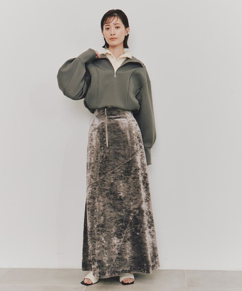 UNITED TOKYO(ユナイテッドトウキョウ)の「【残りわずか!】ボンディングZIPフーディー|春服(スウェット・レディース・アイボリー/グレー・FREE)」の4枚目の写真