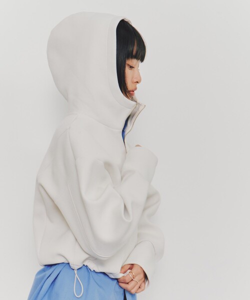 UNITED TOKYO(ユナイテッドトウキョウ)の「【残りわずか!】ボンディングZIPフーディー|春服(スウェット・レディース・アイボリー/グレー・FREE)」の19枚目の写真