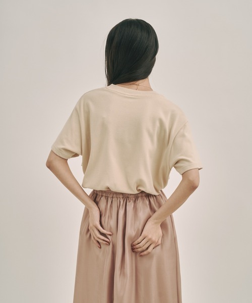 moi tytto（モイテュット）の「フリルデザインTシャツ（Tシャツ/カットソー・レディース・ブラック/ナチュラル/ベージュ・FREE）」の13枚目の写真