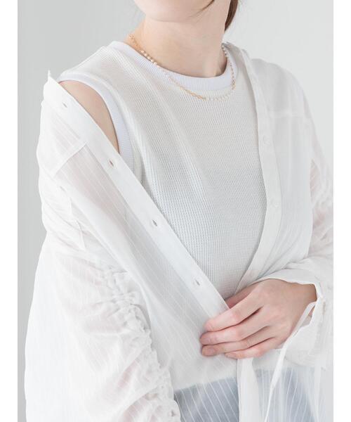 Te chichi TERRASSE（テチチテラス）の「ワッフルタンクトップ《2025spring catalog item》（タンクトップ・レディース・オフホワイト/グレー/ブラック・F）」の6枚目の写真