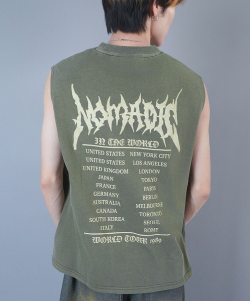 SPINNS(スピンズ)の「ピグメント加工バックプリントノースリーブTシャツ/バンT風/古着風/短丈(Tシャツ/カットソー・メンズ・ブラウン/ブラック/カーキ・ONESIZE)」の14枚目の写真