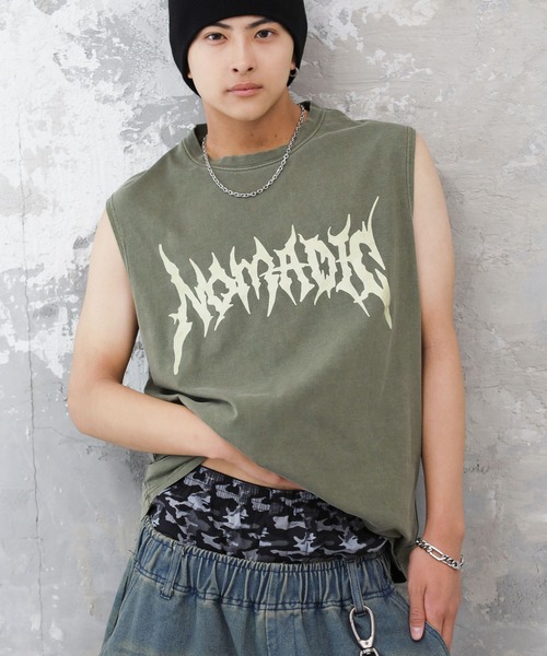 SPINNS(スピンズ)の「ピグメント加工バックプリントノースリーブTシャツ/バンT風/古着風/短丈(Tシャツ/カットソー・メンズ・ブラウン/ブラック/カーキ・ONESIZE)」の18枚目の写真