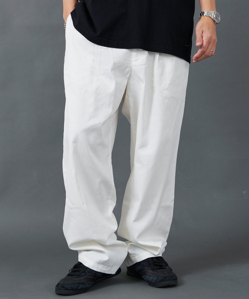 CavariA（キャバリア）の「ワンタックワイドバギーパンツ（その他パンツ・メンズ・カーキ/ブラック/オフホワイト・マルチサイズ）」の2枚目の写真