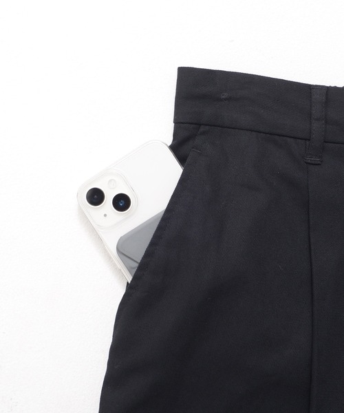 CavariA（キャバリア）の「ワンタックワイドバギーパンツ（その他パンツ・メンズ・カーキ/ブラック/オフホワイト・マルチサイズ）」の17枚目の写真