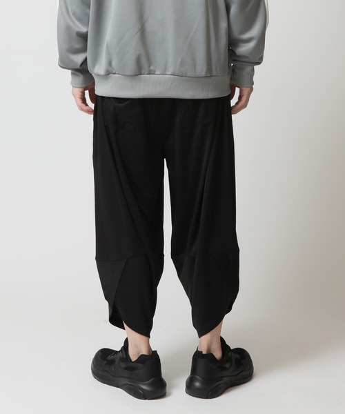 TopIsm（トップイズム）の「無地総柄 接触冷感サルエルパンツ（その他パンツ・メンズ・B/ブラック/カーキ/A/ブラウン/C/D/E・L/M/LL）」の15枚目の写真