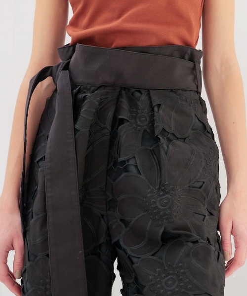 venit(ヴェニット)の「VENIT / flower lace pants(フラワーレースパンツ VEG-5525-A)(その他パンツ・レディース・ブラック・38)」の14枚目の写真