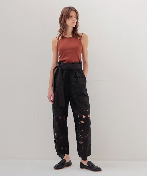 venit(ヴェニット)の「VENIT / flower lace pants(フラワーレースパンツ VEG-5525-A)(その他パンツ・レディース・ブラック・38)」の10枚目の写真