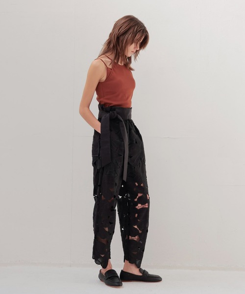 venit(ヴェニット)の「VENIT / flower lace pants(フラワーレースパンツ VEG-5525-A)(その他パンツ・レディース・ブラック・38)」の9枚目の写真