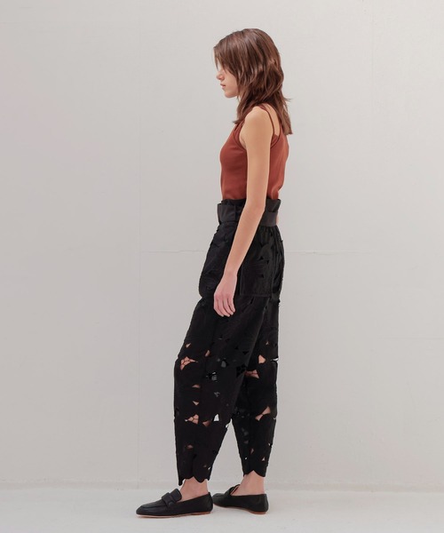 venit(ヴェニット)の「VENIT / flower lace pants(フラワーレースパンツ VEG-5525-A)(その他パンツ・レディース・ブラック・38)」の7枚目の写真
