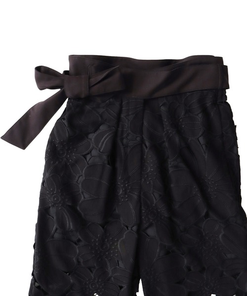 venit(ヴェニット)の「VENIT / flower lace pants(フラワーレースパンツ VEG-5525-A)(その他パンツ・レディース・ブラック・38)」の6枚目の写真