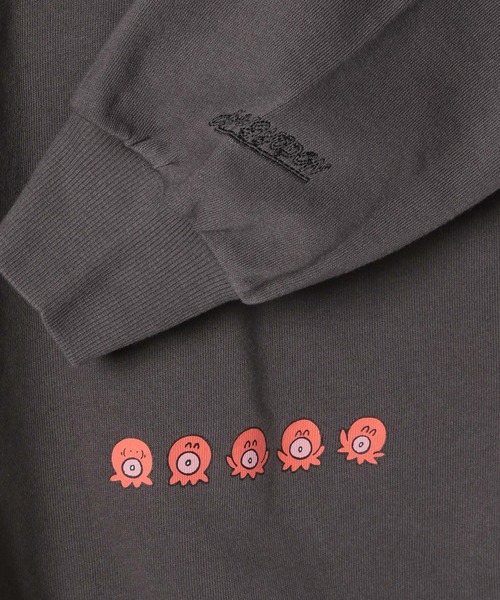 LEPSIM（レプシィム）の「【ハンギョドン/バツマル/ポチャッコ】【KIDS】散らばし裏毛プルオーバー　323051（スウェット・キッズ・グレー/チャコールグレー/オートミール・130）」の18枚目の写真