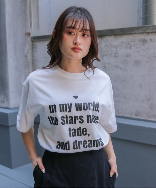UNIT CHEST（ユニットチェスト）の「【UNIT CHEST】unique unisex T-shirt　VTFAコラボT ”Eternal Glow” by AIRI ODANE（Tシャツ/カットソー・レディース・ホワイト/ブラック・S/L/M）」の12枚目の写真