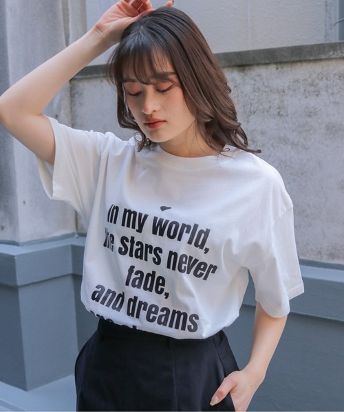 UNIT CHEST（ユニットチェスト）の「【UNIT CHEST】unique unisex T-shirt　VTFAコラボT ”Eternal Glow” by AIRI ODANE（Tシャツ/カットソー・レディース・ホワイト/ブラック・S/L/M）」の14枚目の写真