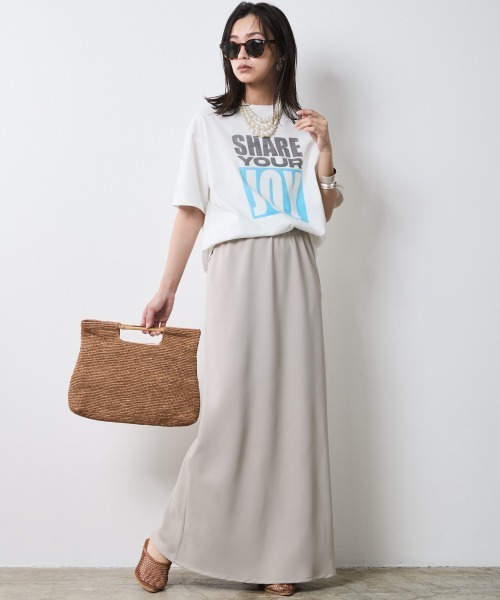 CHIC STYLE(シックスタイル)の「ロゴプリントTシャツ<大きいサイズ有>シックスタイル(Tシャツ/カットソー・レディース・オフホワイト/ブラック・L/M/5L/4L/3L/LL)」の7枚目の写真