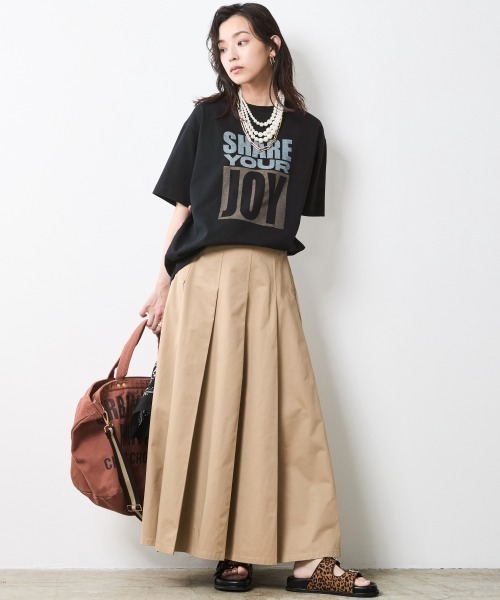 CHIC STYLE(シックスタイル)の「ロゴプリントTシャツ<大きいサイズ有>シックスタイル(Tシャツ/カットソー・レディース・オフホワイト/ブラック・L/M/5L/4L/3L/LL)」の22枚目の写真
