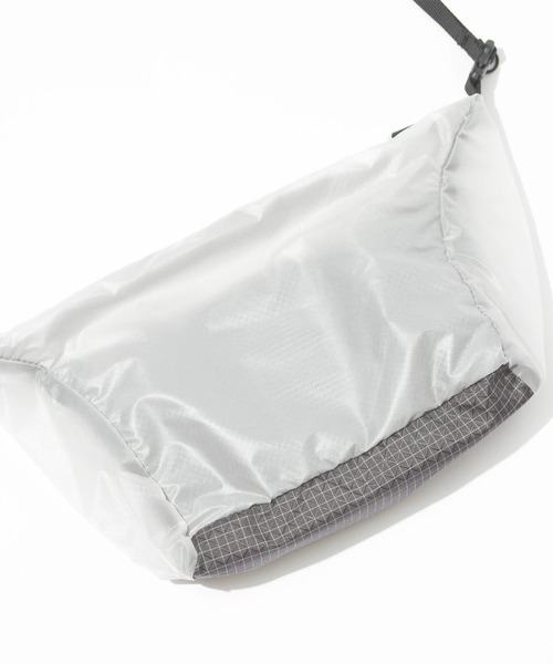 F/CE. (エフシーイー)の「F/CE./エフシーイー CORDURA SIL NYLON SACOCHE(ショルダーバッグ・メンズ・ブラック/ホワイト・FREE)」の11枚目の写真