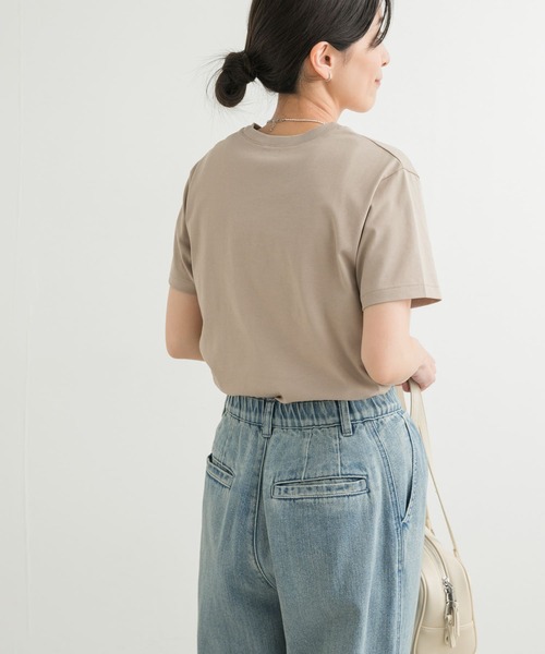 URBAN RESEARCH DOORS（アーバンリサーチドアーズ）の「『UR TECH』汗染み防止ベーシックTシャツ（Tシャツ/カットソー・レディース・ベージュ/ピンク/オフホワイト/チャコールグレー・MEDIUM）」の14枚目の写真