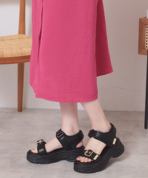 ITS'DEMO(イッツデモ)の「【M・L展開】バックルベルト合皮スポサン(サンダル・レディース・ブラック/シルバー・38/40)」の3枚目の写真