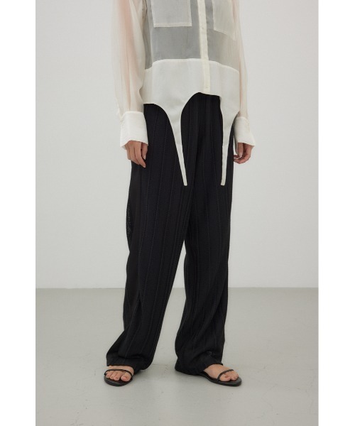 crie conforto(クリーコンフォルト)の「サイドラインレースパンツ(スラックス・レディース・アイボリー/ブラック・SMALL/MEDIUM)」の3枚目の写真