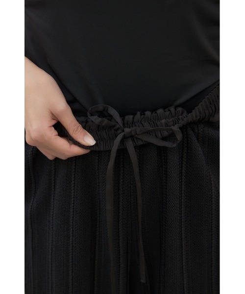 crie conforto(クリーコンフォルト)の「サイドラインレースパンツ(スラックス・レディース・アイボリー/ブラック・SMALL/MEDIUM)」の11枚目の写真