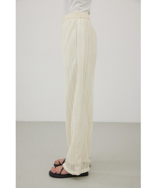crie conforto(クリーコンフォルト)の「サイドラインレースパンツ(スラックス・レディース・アイボリー/ブラック・SMALL/MEDIUM)」の17枚目の写真