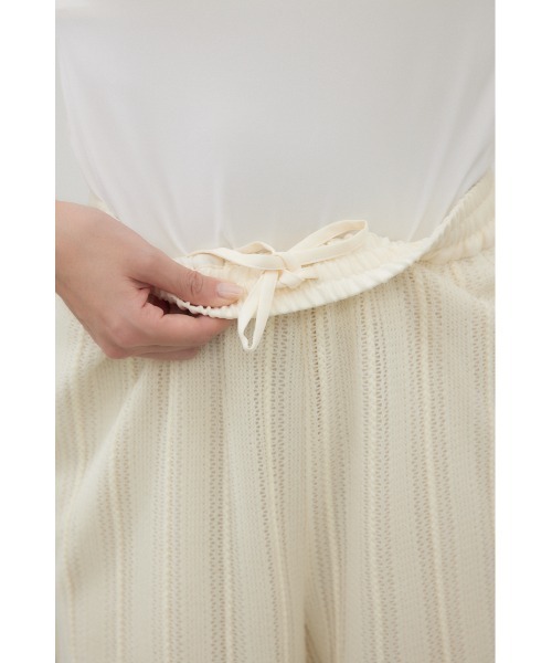 crie conforto(クリーコンフォルト)の「サイドラインレースパンツ(スラックス・レディース・アイボリー/ブラック・SMALL/MEDIUM)」の19枚目の写真