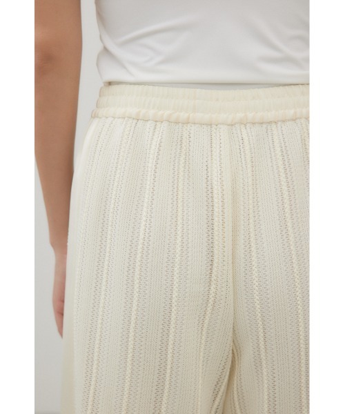 crie conforto(クリーコンフォルト)の「サイドラインレースパンツ(スラックス・レディース・アイボリー/ブラック・SMALL/MEDIUM)」の20枚目の写真