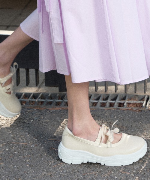 ROCKFISH WEATHERWEAR(ロックフィッシュウェザーウェア)の「FLATFORM RIBBON MARYJANE(スニーカー・レディース・ベージュ/イエロー/ブラック/ブラウン・24.5cm/24.0cm/23.5cm/23.0cm/25.0cm)」の10枚目の写真