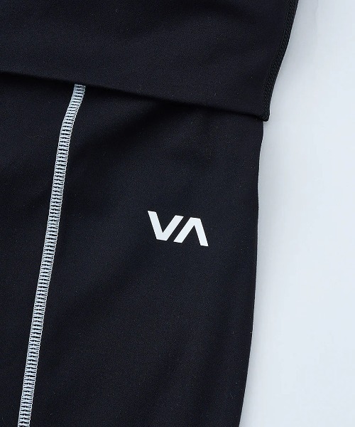 RVCA(ルーカ)の「RVCA レディース 【ALEXIS REN】 SPLIT FLARE LEGGING ラッシュレギンス 【2025年夏モデル】/ルーカレギンス・スパッツ(レギンス/スパッツ・レディース・ブラック・MEDIUM/SMALL)」の3枚目の写真