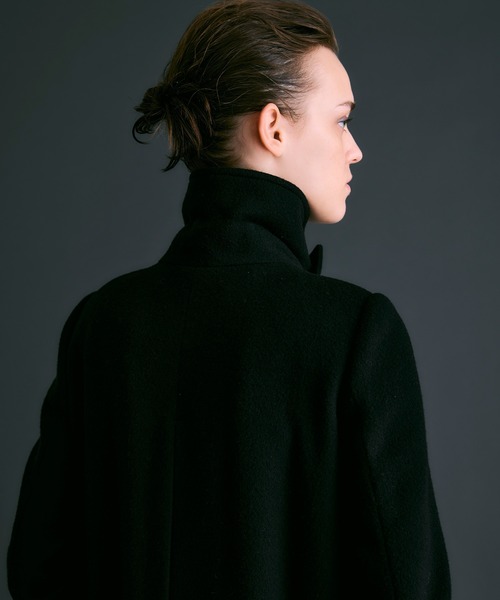 NOISE MAKER(ノイズメーカー)の「ハイブリッドウールビーバースタンドカラーロングコート【MADE IN JAPAN】(その他アウター・レディース・ブラック・38/36)」の2枚目の写真