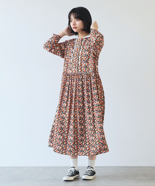 bulle de savon(ビュルデサボン)の「コスモスプリント ワンピース(ワンピース・レディース・ブルー/オレンジ・FREE)」の15枚目の写真