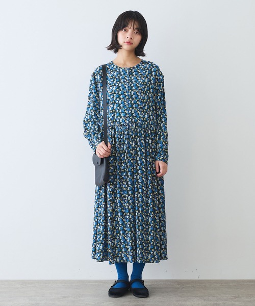 bulle de savon(ビュルデサボン)の「コスモスプリント ワンピース(ワンピース・レディース・ブルー/オレンジ・FREE)」の3枚目の写真