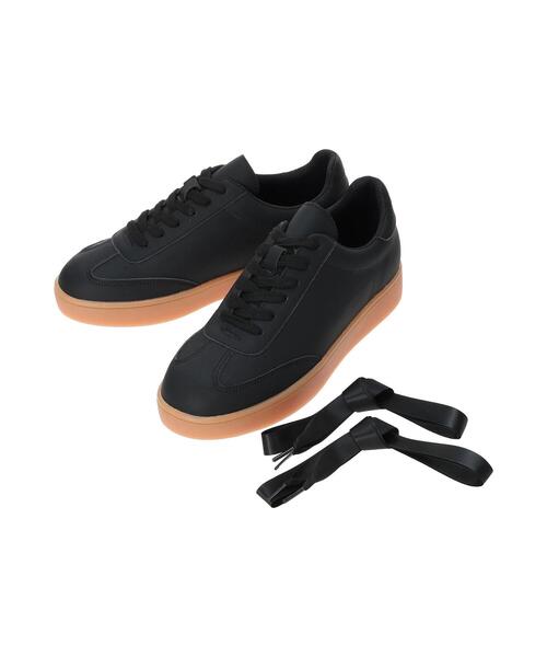 ehka sopo(エヘカソポ)の「リボンレーススニーカー(スニーカー・レディース・キナリ/ブラック/オフホワイト・L/M)」の13枚目の写真