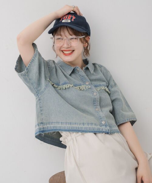 RETRO GIRL(レトロガール)の「フリンジデニムSH(シャツ/ブラウス・レディース・ブラック/ブルー・FREE)」の3枚目の写真