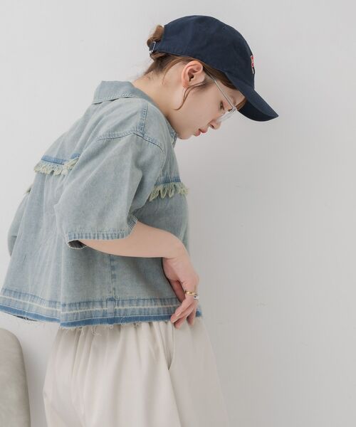 RETRO GIRL(レトロガール)の「フリンジデニムSH(シャツ/ブラウス・レディース・ブラック/ブルー・FREE)」の11枚目の写真