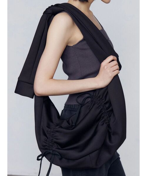 EMODA（エモダ）の「リボンギャザーショルダーバッグ（ショルダーバッグ・レディース・ブラック/ブラウン・FREE）」の3枚目の写真