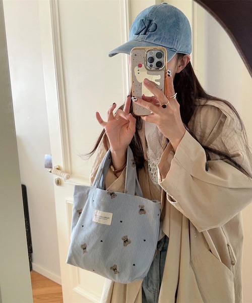 VIBGYOR（ヴィブジョー）の「Mignonjour/くまコーデュロイミニトートバッグ M2582（トートバッグ・レディース・ブルー/ピンク/ホワイト/ベージュ・FREE）」の11枚目の写真