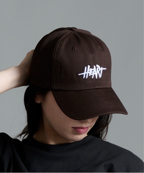 CALIFORNIA OUTFITTERS（カリフォルニア アウトフィッターズ）の「6A11 HEART CAP コットン ロゴキャップ（キャップ・メンズ・ブラック/ブラウン/グリーン/ホワイト・ONESIZE）」の3枚目の写真