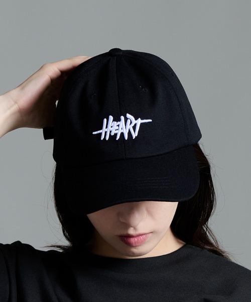 CALIFORNIA OUTFITTERS（カリフォルニア アウトフィッターズ）の「6A11 HEART CAP コットン ロゴキャップ（キャップ・メンズ・ブラック/ブラウン/グリーン/ホワイト・ONESIZE）」の2枚目の写真